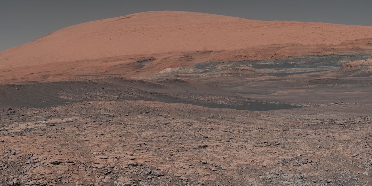Al momento stai visualizzando Il mare di Marte.  Intervista all’astrofisico Francesco Paresce
