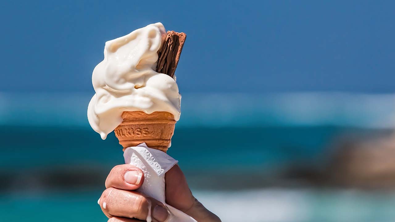 Al momento stai visualizzando Tutti amano il gelato, 10 modi di gustare il dessert dell’estate